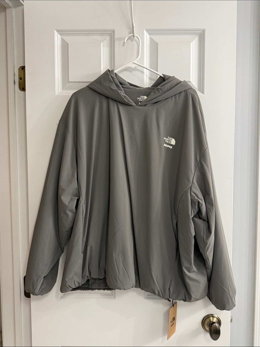 The North Face- SKIMS Women's Gray Hooded Pullover Puffer NWT